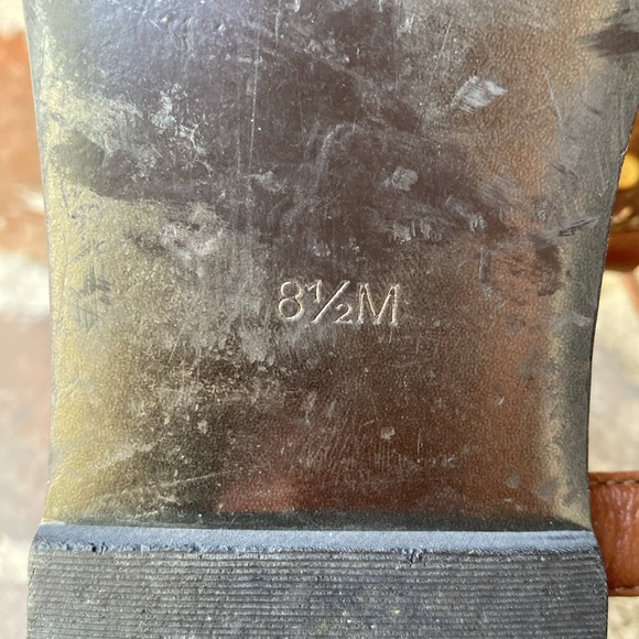 Diane Von Furstenberg Brown Leather Thong Sandals with Gold Accents - Picture 9 of 9